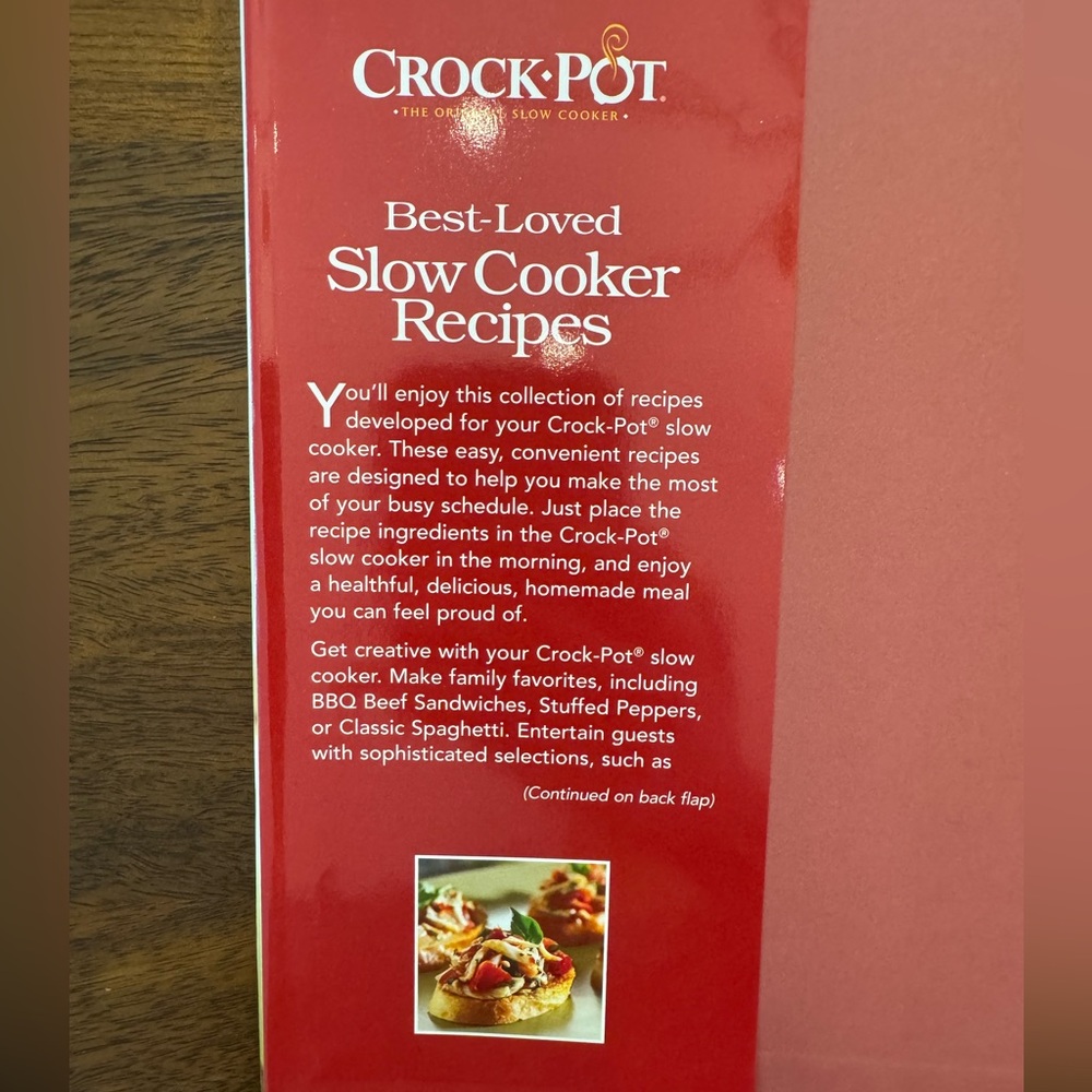 Crock Pot Slow Cooker Recipe Book - Picture 2 of 2